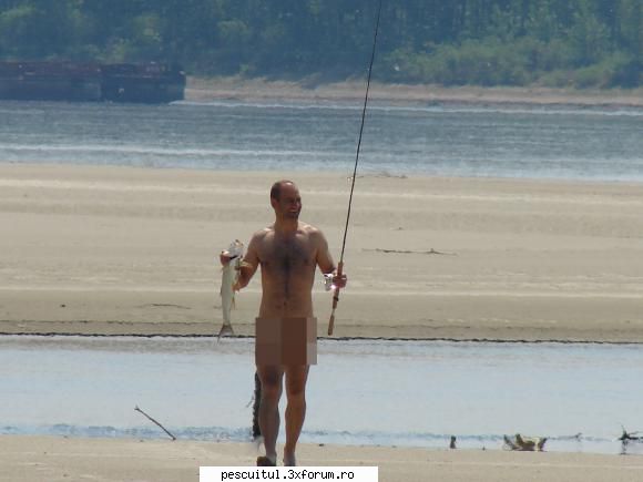 pescuit dunare zona teleorman costumatie dar avut slipul iar pozele sunt facute cineva dupa mal 100m
